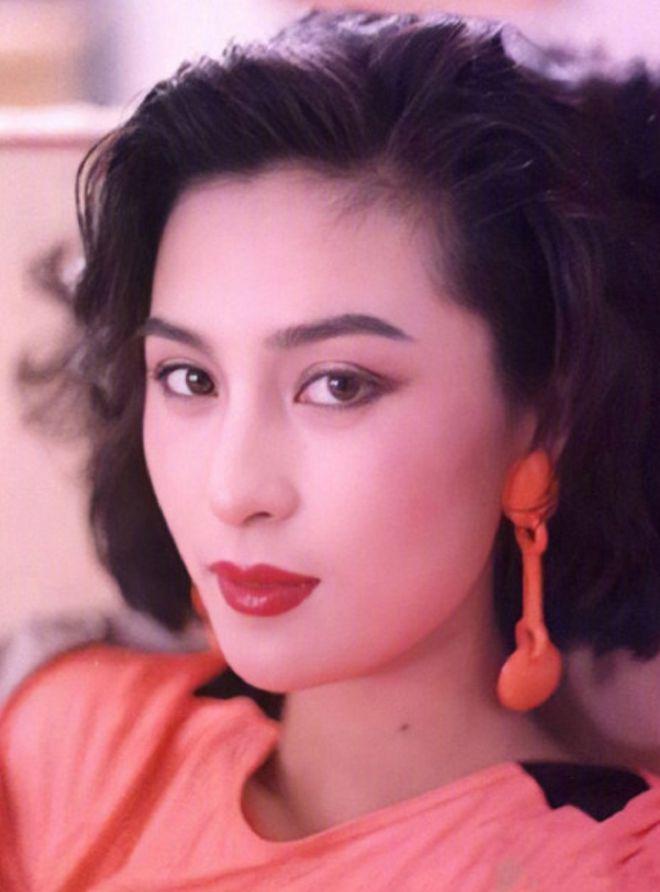 32年前内地“港姐”大赛，不露胸、屁股一样美：“当年审美正常！