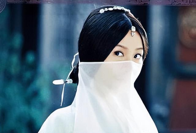 就林志玲“退圈”这步棋，小S一辈子都看不懂