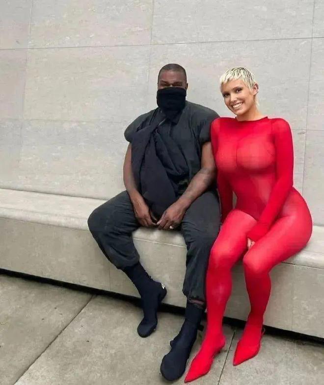 智商140的她沾上恋爱脑，彻底变了……