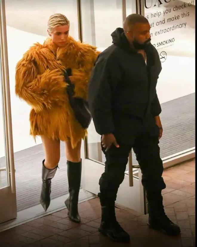 智商140的她沾上恋爱脑，彻底变了……