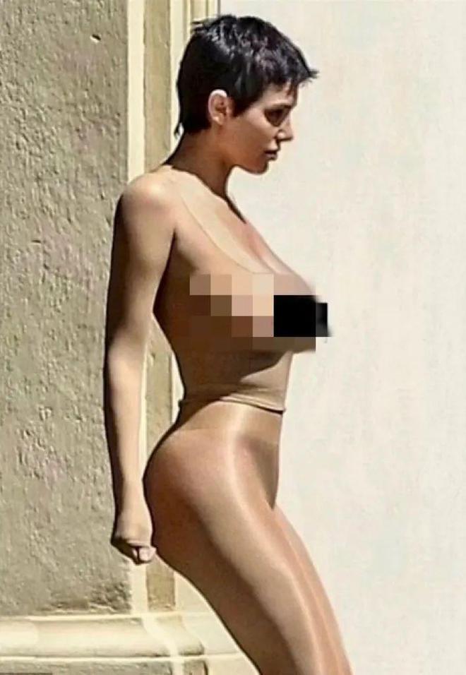 智商140的她沾上恋爱脑，彻底变了……