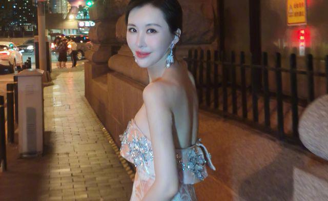 王石否认田朴珺傍大款，称相识时女方现金存款很多，是自己高攀了