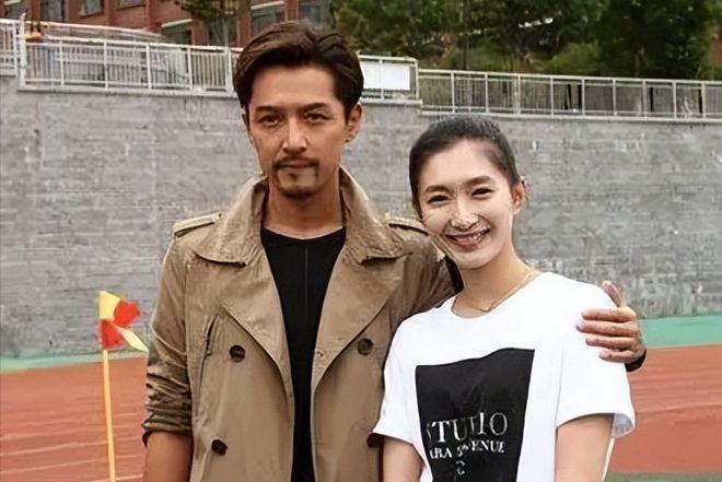 胡歌老婆客串《繁花》引争议，长相遭网友吐槽，跟历届女友没法比