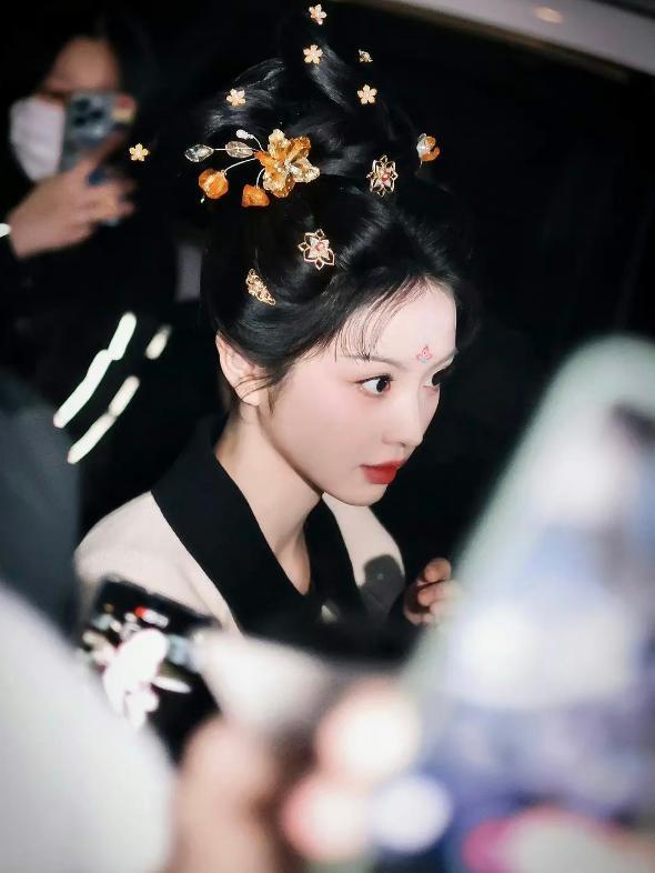 田曦薇新剧造型流出 天选古装大美女既视感