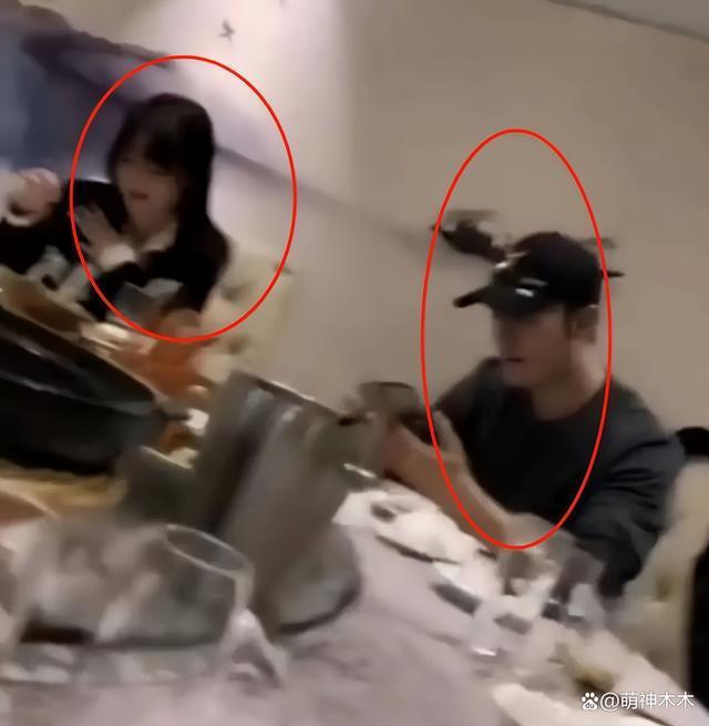 黄晓明官宣了？直播给叶珂刷礼物，女方甜蜜喊其老公