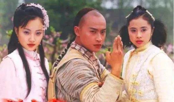 又一知名男星塌房，靠奇装异服翻红，他为何还有人同情？