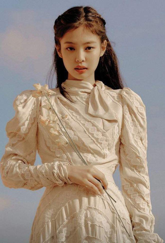 Jennie自曝单飞成立新公司原因!因常黑脸被骂,自称怕生