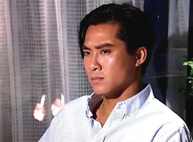 60岁「丁孝蟹」因野心大事业崩塌！复出变大叔拒回TVB