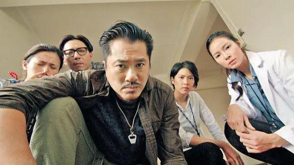 60岁「丁孝蟹」因野心大事业崩塌！复出变大叔拒回TVB