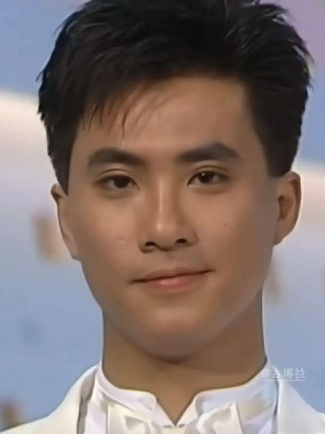 60岁「丁孝蟹」因野心大事业崩塌！复出变大叔拒回TVB