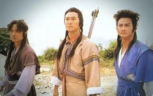 60岁「丁孝蟹」因野心大事业崩塌！复出变大叔拒回TVB