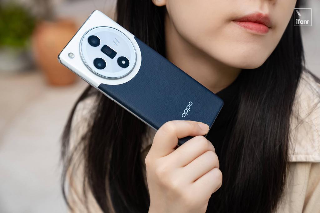 OPPO Find X7 首发体验：拥抱 AI 的全能旗舰，免费升杯比 Pro 更 Pro
