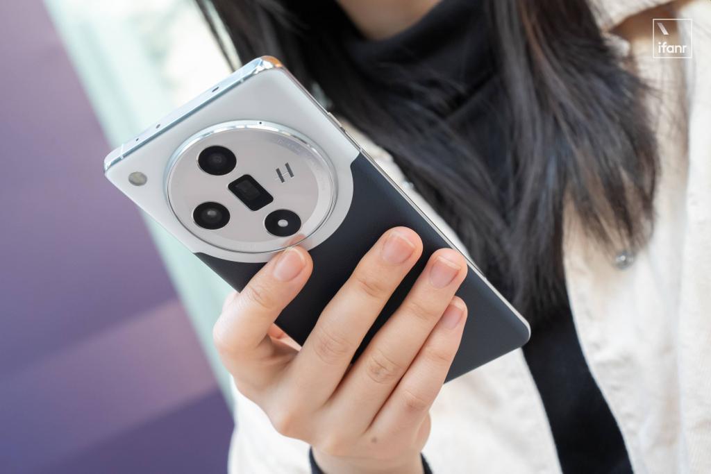 OPPO Find X7 首发体验：拥抱 AI 的全能旗舰，免费升杯比 Pro 更 Pro