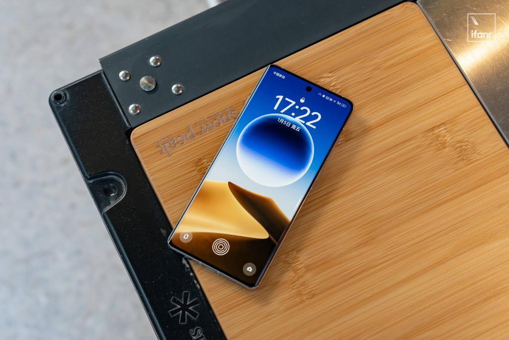 OPPO Find X7 首发体验：拥抱 AI 的全能旗舰，免费升杯比 Pro 更 Pro