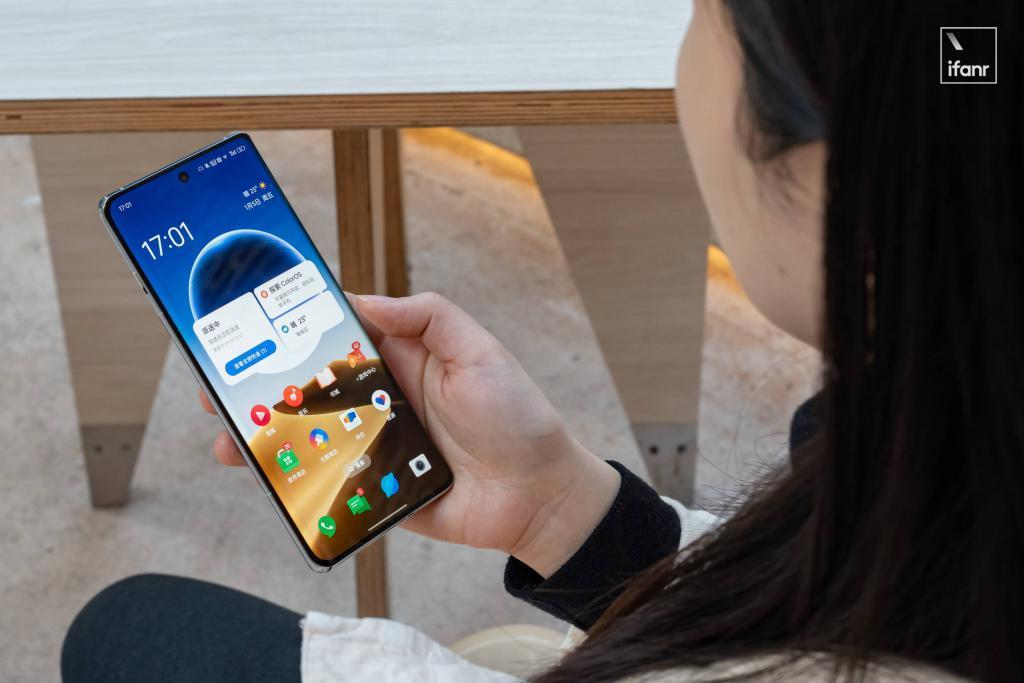 OPPO Find X7 首发体验：拥抱 AI 的全能旗舰，免费升杯比 Pro 更 Pro