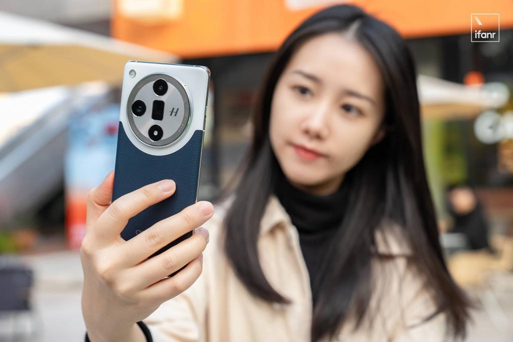 OPPO Find X7 首发体验：拥抱 AI 的全能旗舰，免费升杯比 Pro 更 Pro