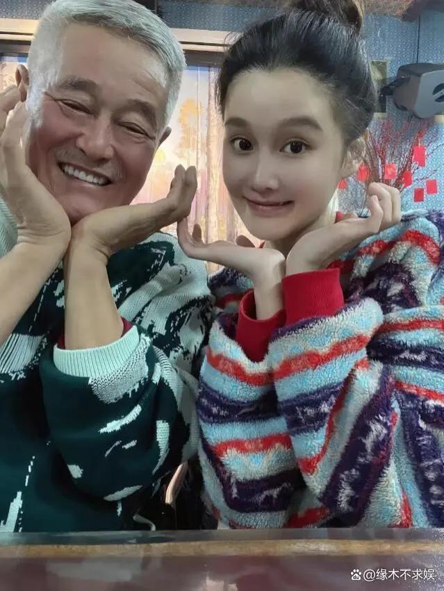 赵本山女儿球球官宣生子