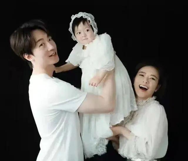 她没有主持跨年晚会的原因找到了！