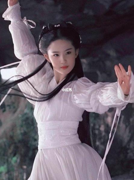 新欢曝光，她离婚了？