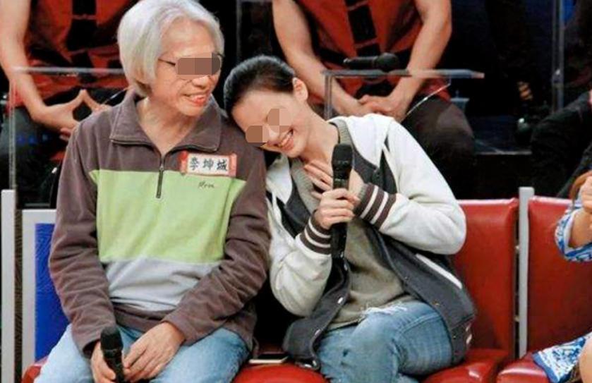 “爷孙恋”十年后，她疯了