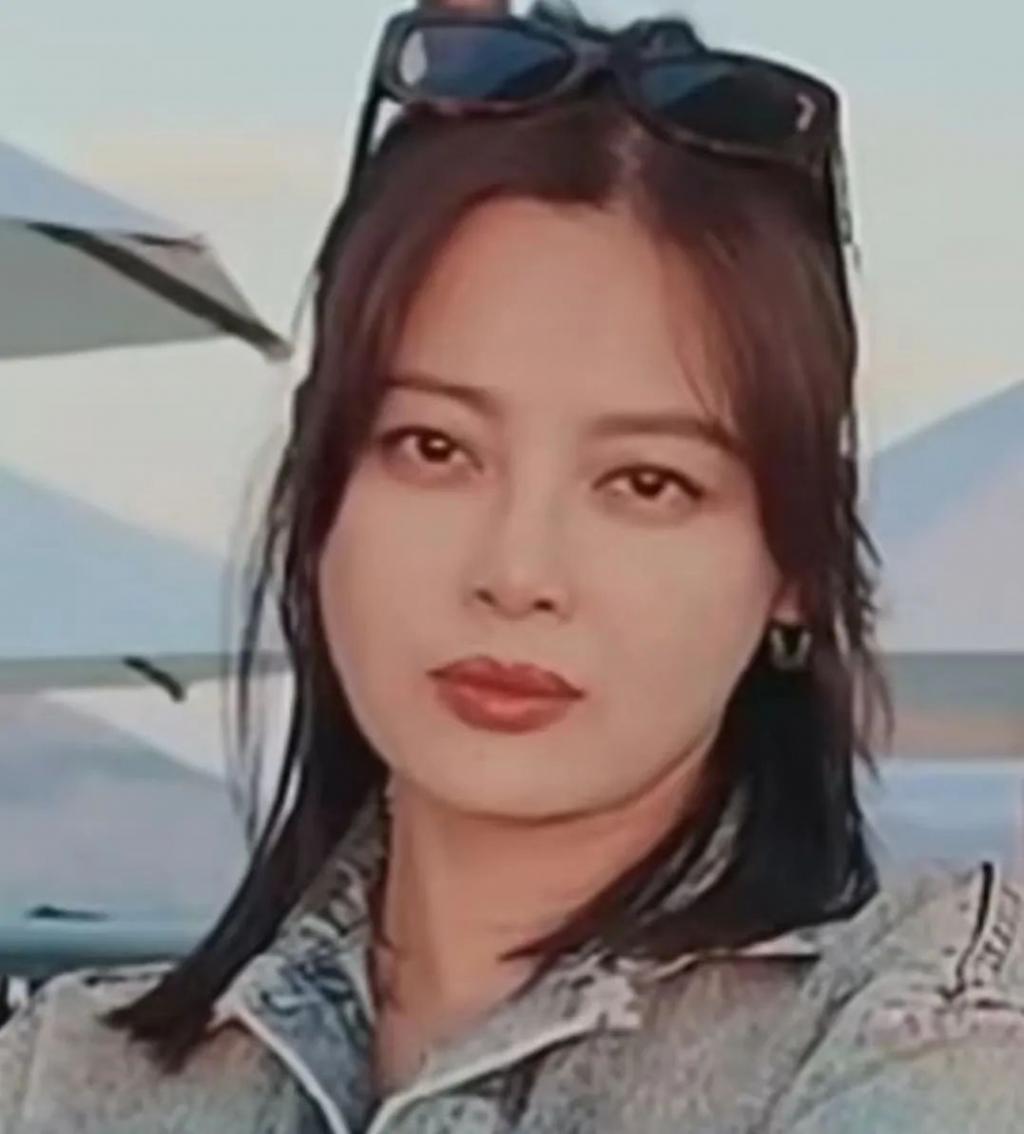 怎么还有两幅面孔啊？