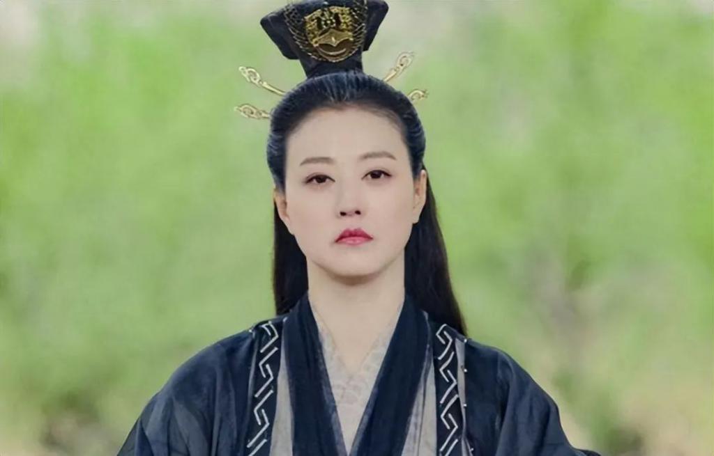 一生不婚不育，57岁的周海媚，还是没逃过……