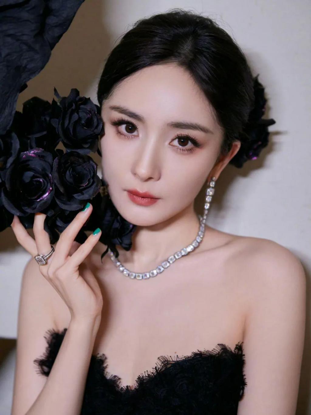 女艺人们集体状态回春，是动用了什么科技吗？