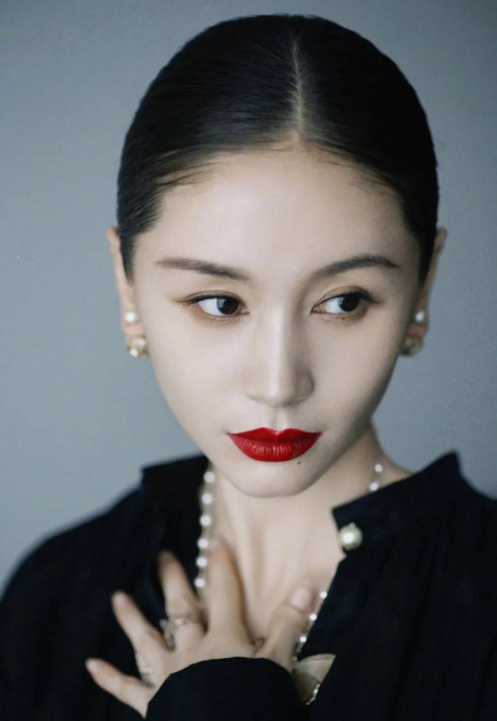 女艺人们集体状态回春，是动用了什么科技吗？