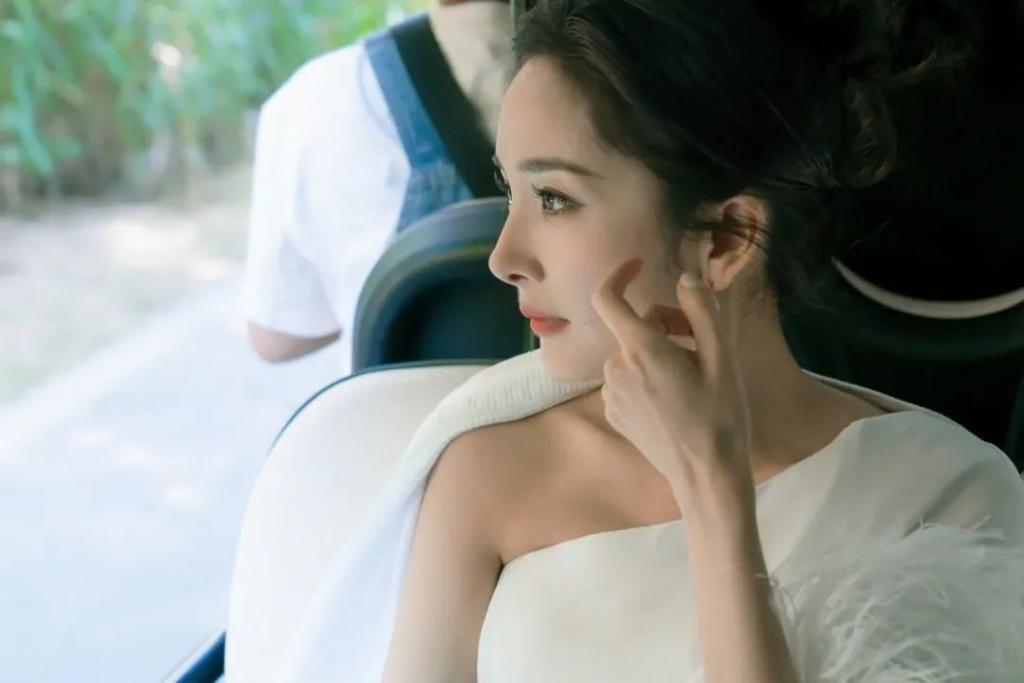 女艺人们集体状态回春，是动用了什么科技吗？