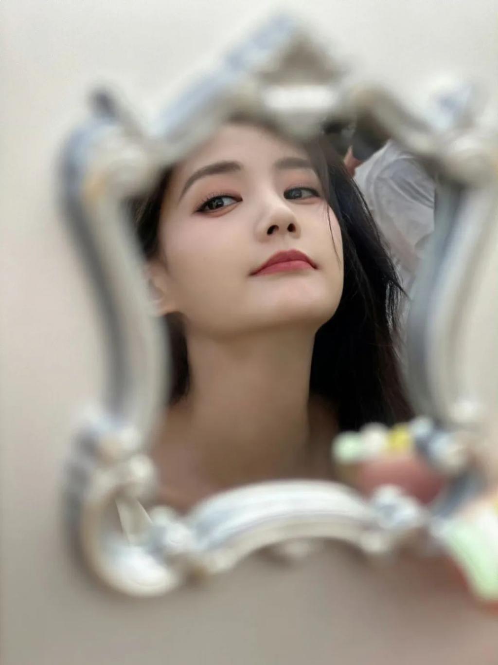 女艺人们集体状态回春，是动用了什么科技吗？