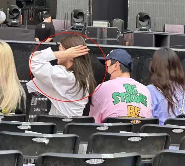 王思聪生日许愿“赚大钱”,王健林还缺多少钱?