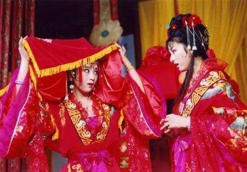 这部剧只有20集，双女主颜值吊打内娱古偶