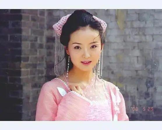 “晴儿”王艳，因对相貌不自信放弃演朱七七，如今变化大