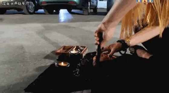 内地被禁题材，香港拍出花儿