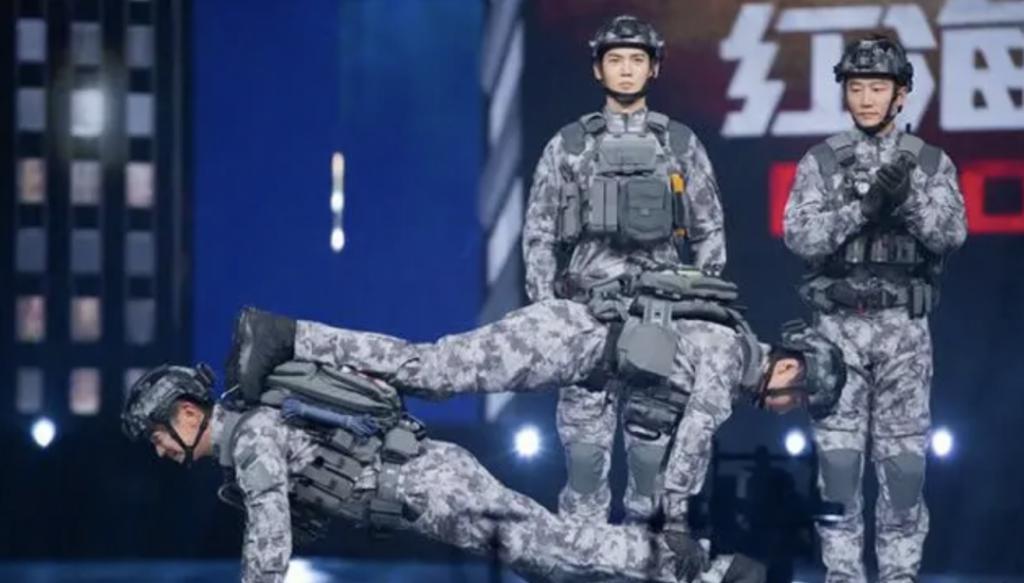 《红海行动2》：规模比前作大3倍，但没看见张译黄景瑜