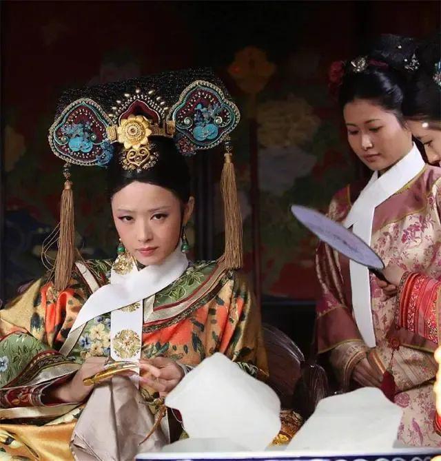 起猛了，居然看见两大男神演宫斗了？！