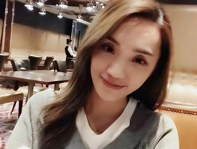 “繁花”：脱了墨镜的王家卫叫王自如，过期的王家卫叫王ziwei