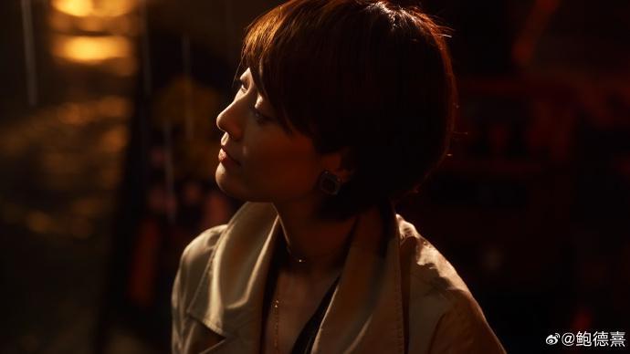 《繁花》里的男男女女都在“爱不得”