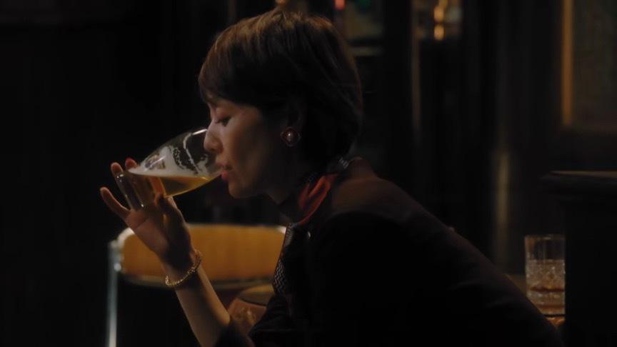 《繁花》里的男男女女都在“爱不得”