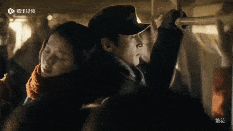 《繁花》里的男男女女都在“爱不得”