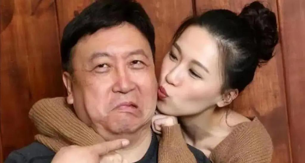 王晶的无奈：自己是风月片导演，女儿长大后却出演风月片
