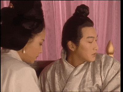 《繁花》邵峰：不顾反对结婚，恩爱十几年，53岁大变样