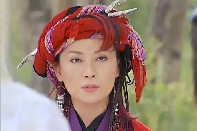 《繁花》邵峰：不顾反对结婚，恩爱十几年，53岁大变样