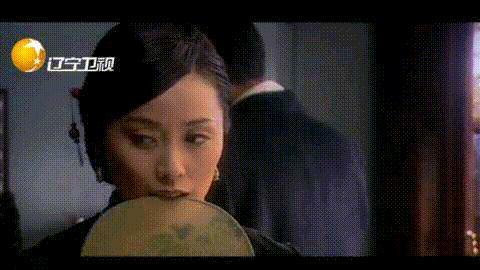 《繁花》邵峰：不顾反对结婚，恩爱十几年，53岁大变样