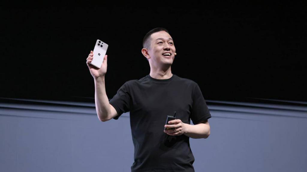 蔚来手机，得先是一台合格的「手机」