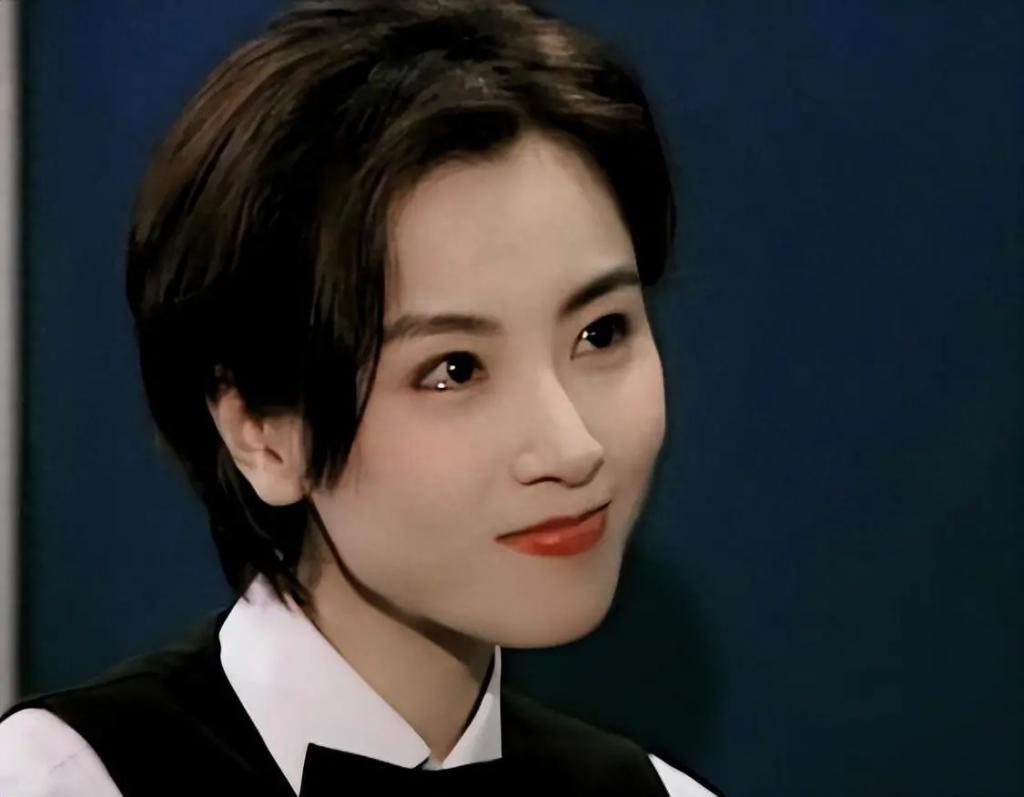 比黎姿更美，迷倒郭富城，与刘銮雄分手后她现在过得咋样