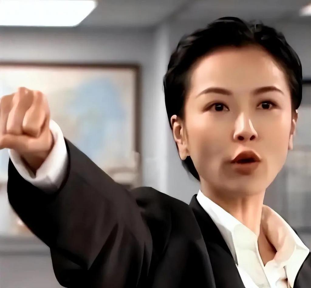 比黎姿更美，迷倒郭富城，与刘銮雄分手后她现在过得咋样