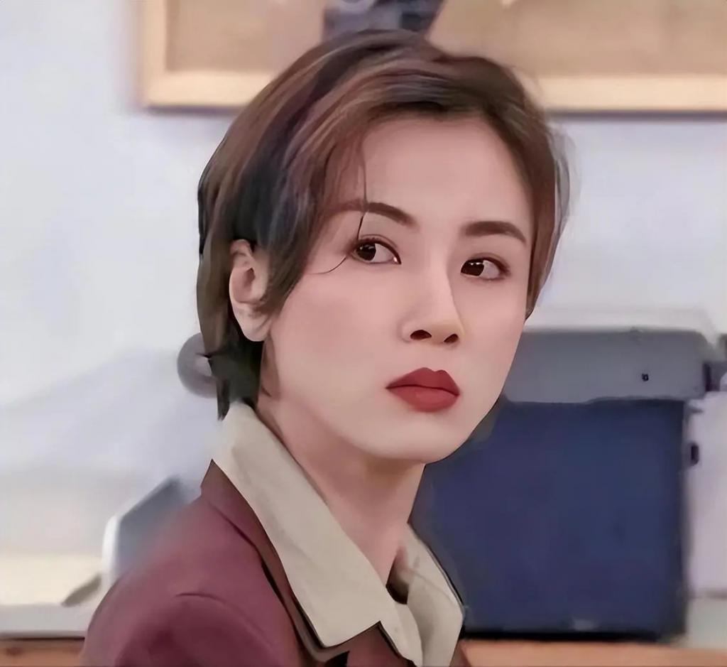 比黎姿更美，迷倒郭富城，与刘銮雄分手后她现在过得咋样