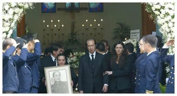 赌王最美千金死后，父亲拒绝出席她的葬礼