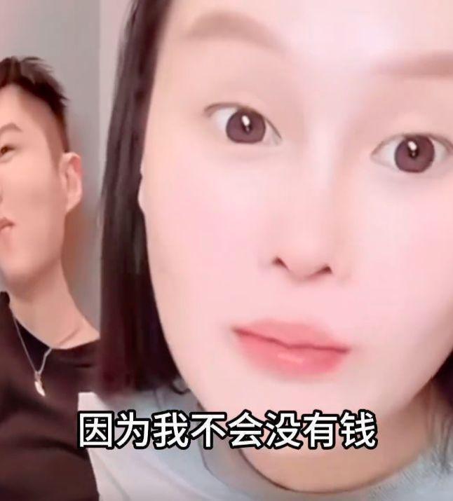 赵本山女儿剖腹产得子！其老公被质疑贪财表情尴尬，球球护夫